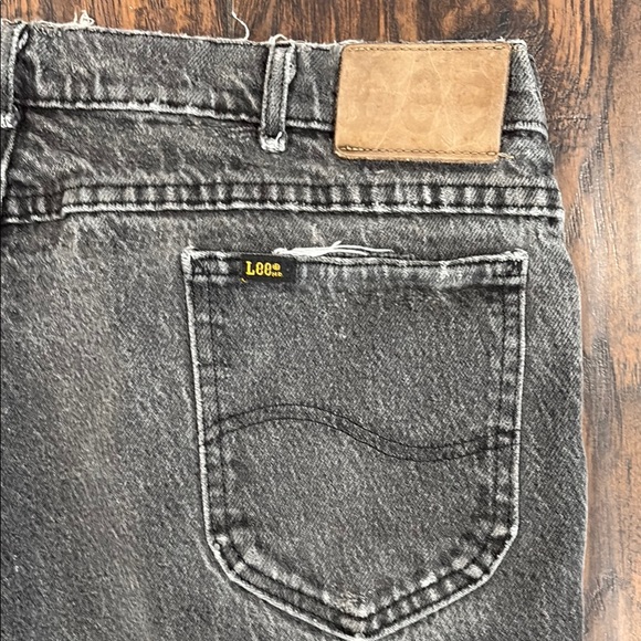 Lee Black Distressed VINTAGE JEANS SIZE 40 by 32 - Picture 10 of 11